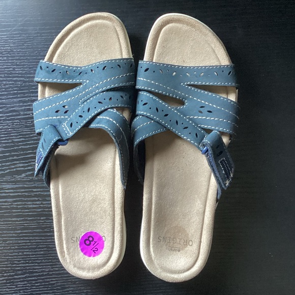 NWOT Earth Origins Blue Sandals - Picture 1 of 10